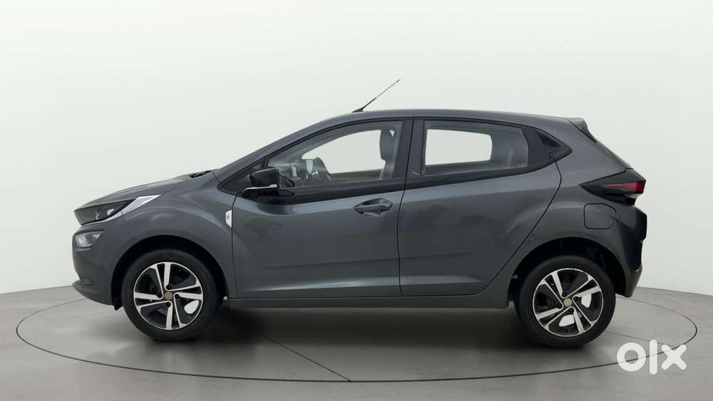 Tata Altroz XZ, 2022, Petrol