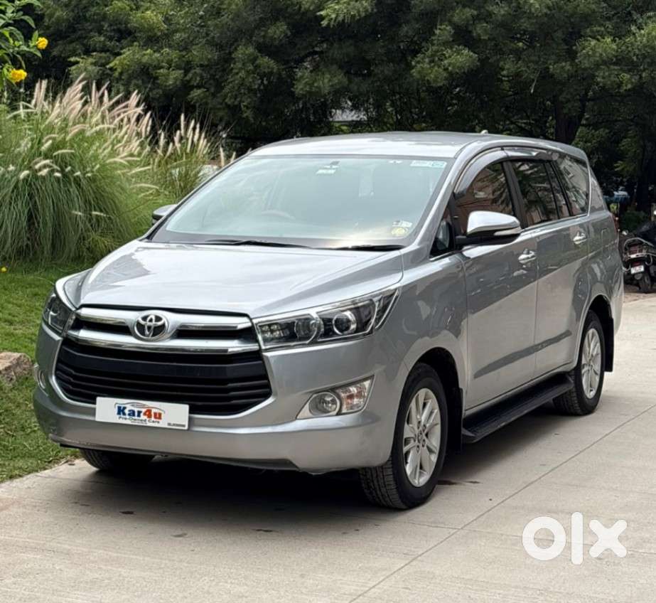 Toyota Innova Crysta 2.4 V 8 Str, 2016, Diesel