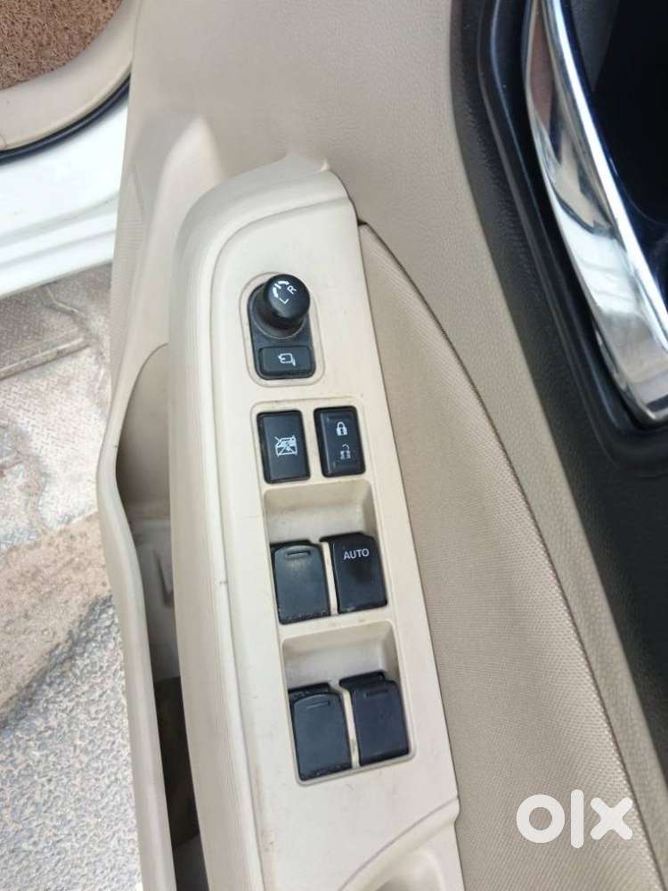 Maruti Suzuki Swift Dzire Vxi(o) Mt, 2023, Cng & Hybrids