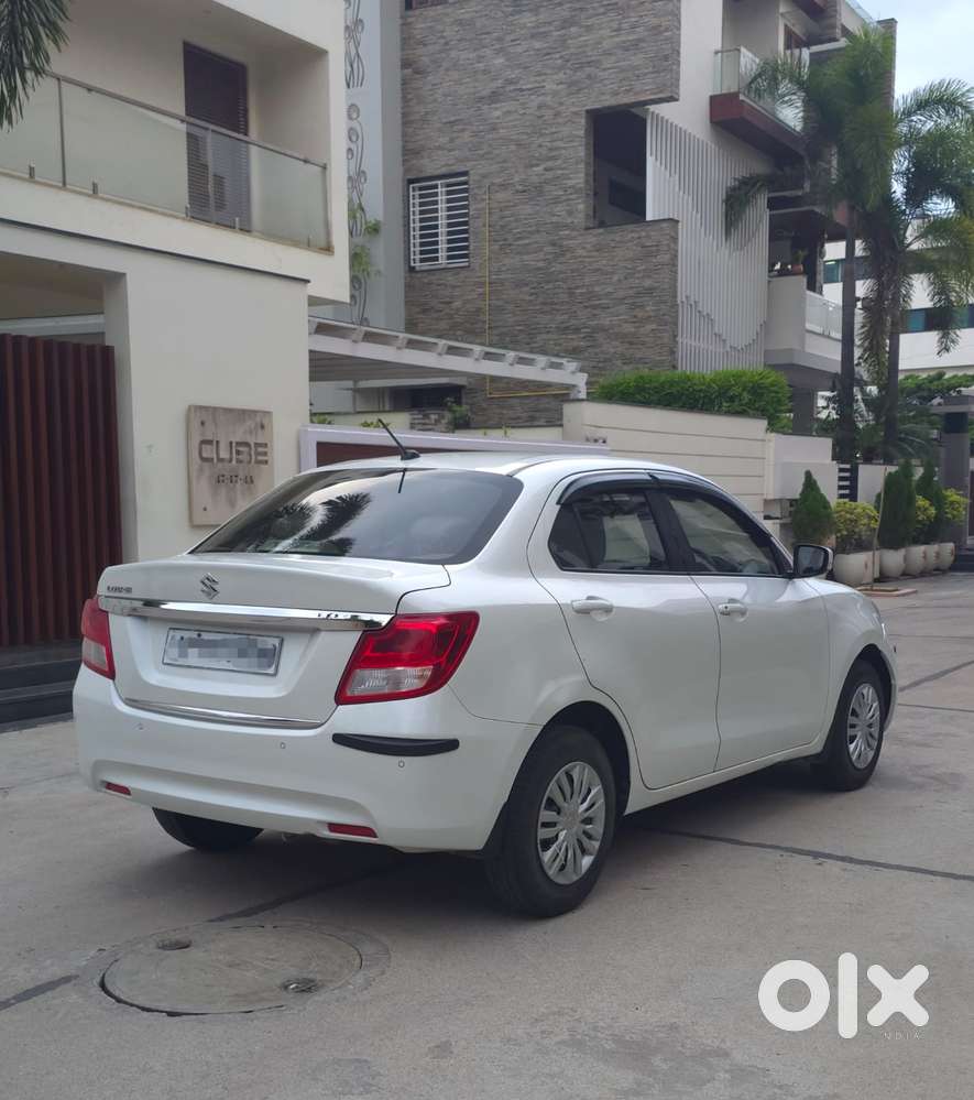Maruti Suzuki Swift Dzire 1.3 Vxi, 2023, Petrol