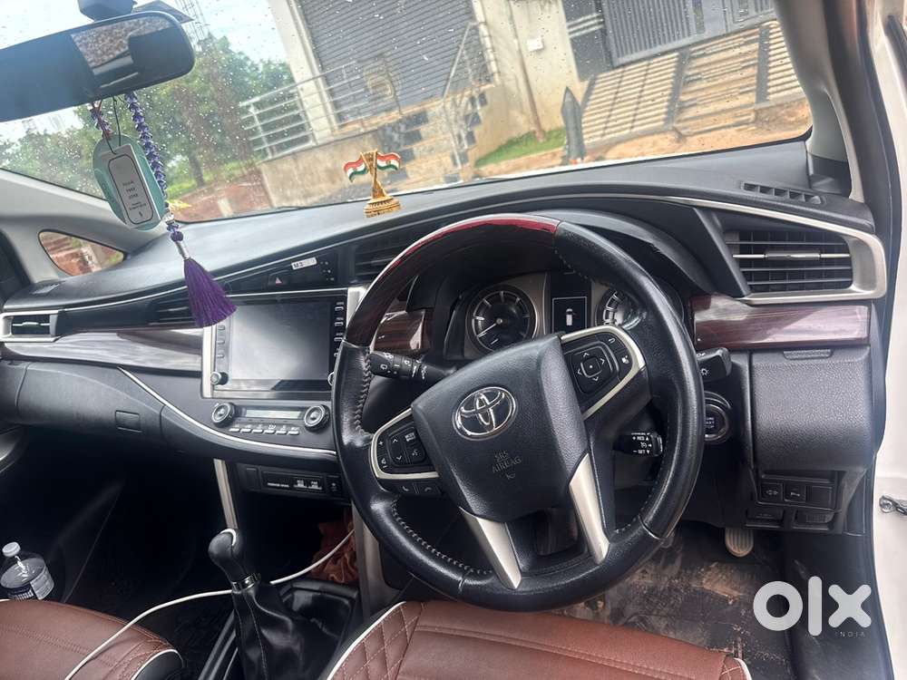 Toyota Innova Crysta 2021 Variant