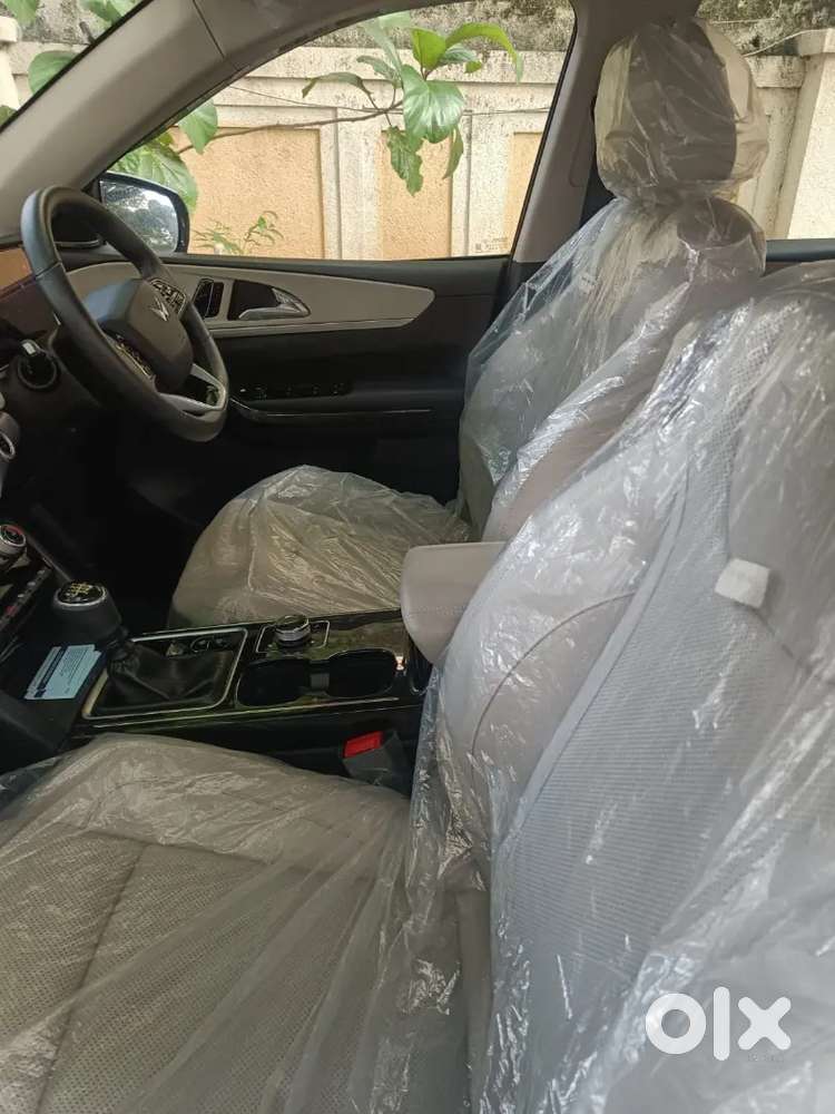 Mahindra Xuv700 Diesel 7 Manual Luxury 2025