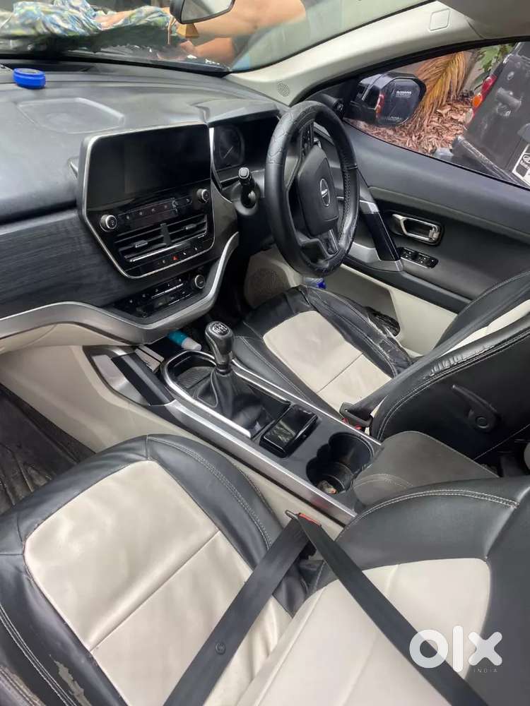 Tata Safari 2021