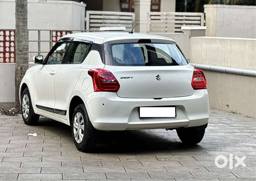 Maruti Suzuki Swift 1.2 Vxi (o), 2023, Petrol