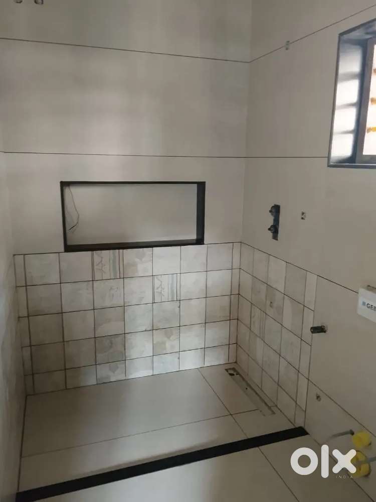 Tile contract works