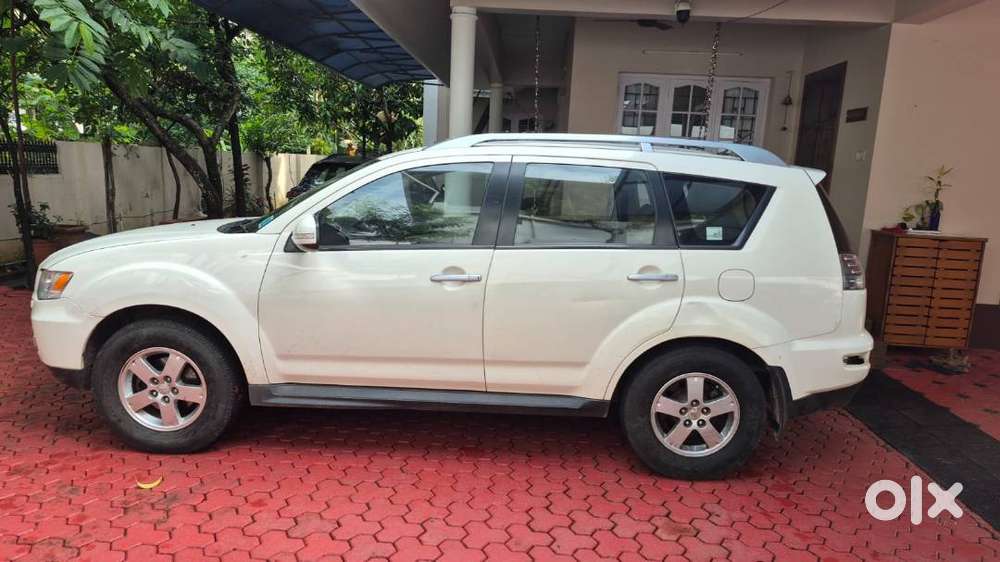 4x4  Mitsubishi Outlander