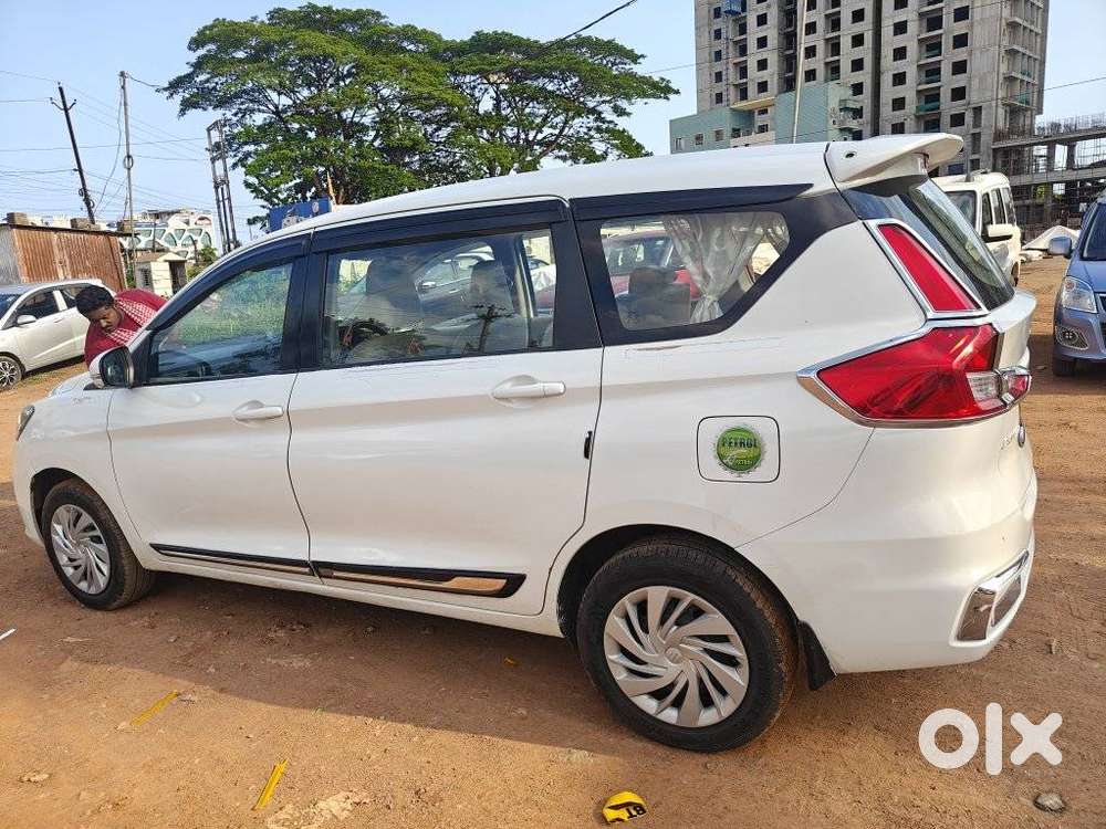 Maruti Suzuki Ertiga 1.5 Vxi, 2021, Petrol