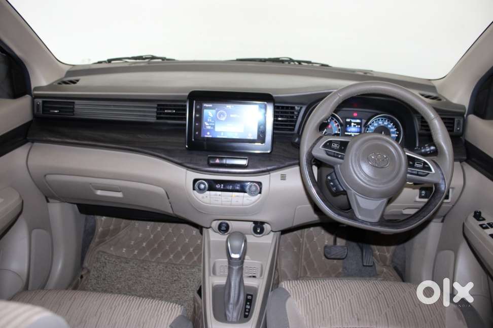 Toyota Rumion V At, 2023, Petrol