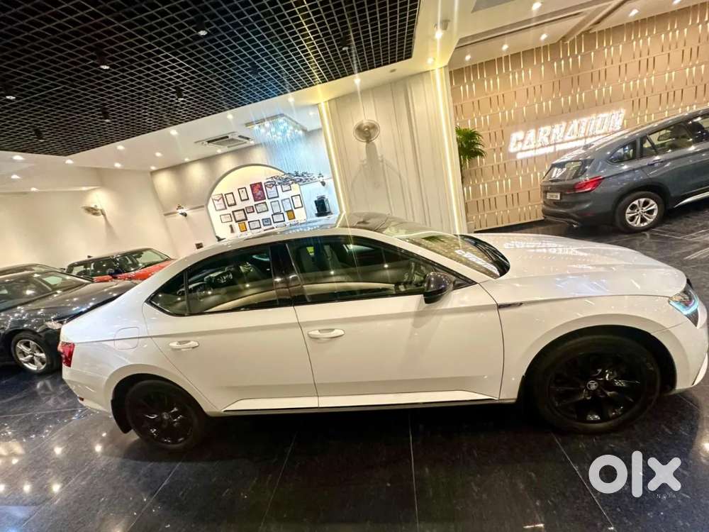 Skoda Superb, 2021, Petrol