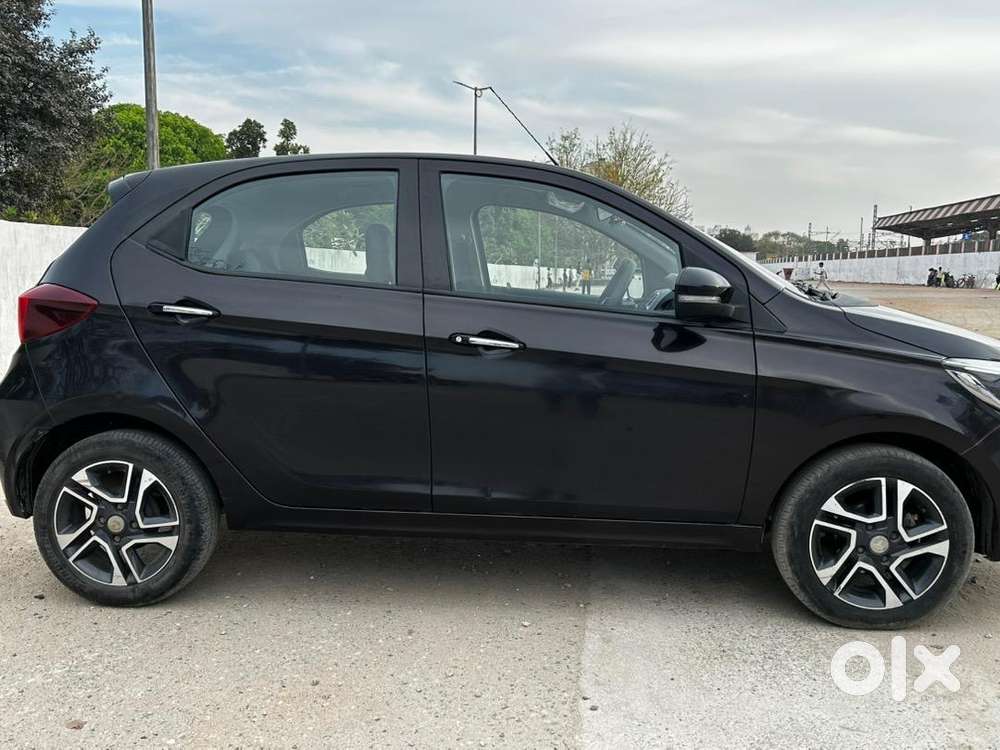 Tata Tiago 2022 Petrol 27000 Km Driven