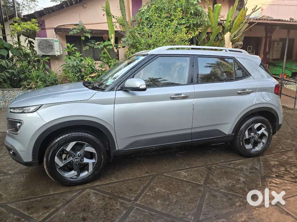 Hyundai Venue. Sx Plus Turbo Petrol Automatic Dct