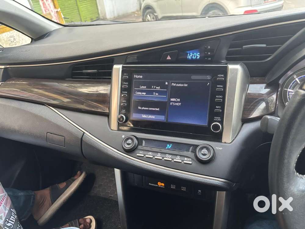 Toyota Innova Crysta Zx 2.4 Diesel 7 Seater, 2022, Diesel