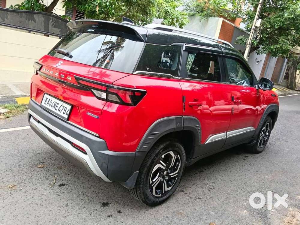 Maruti Suzuki Brezza 1.5 Zxi Plus Smart Hybrid Dual Tone, 2024, Petr..