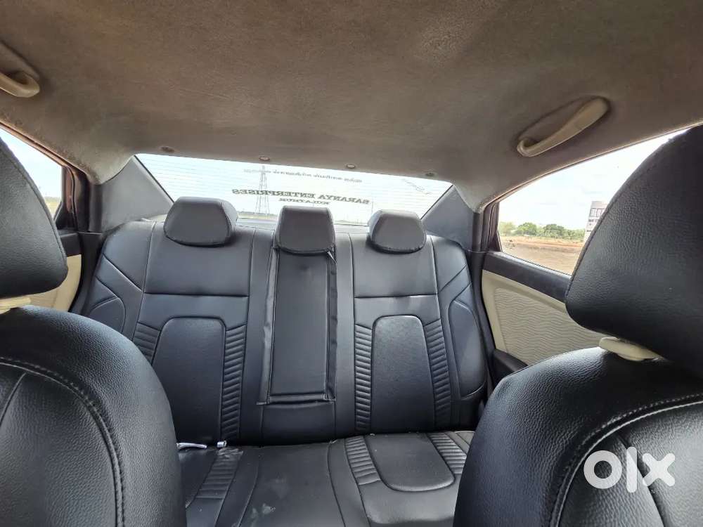 Hyundai Fluidic Verna 2011