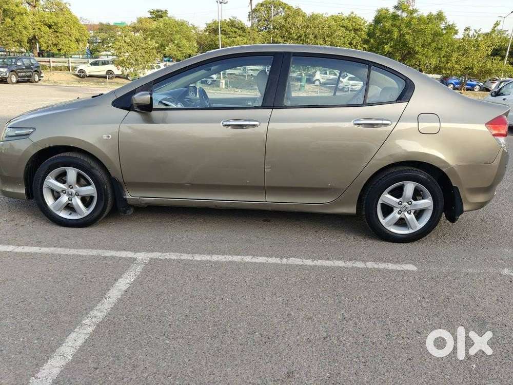 Honda City 2011-2013 V At Exclusive, 2010, Petrol