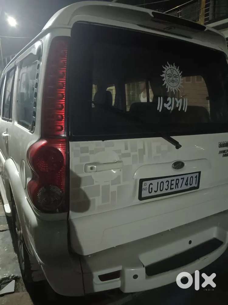 Mahindra Scorpio Diesel 2013 मनुअल