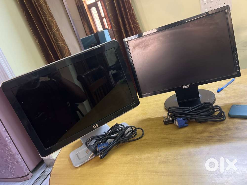 Hp 17inch display and INTEX 17 inch display