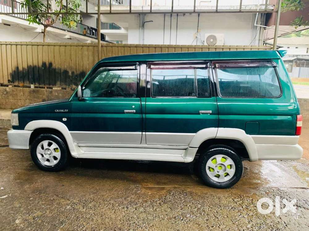 Toyota Qualis 2004 Version