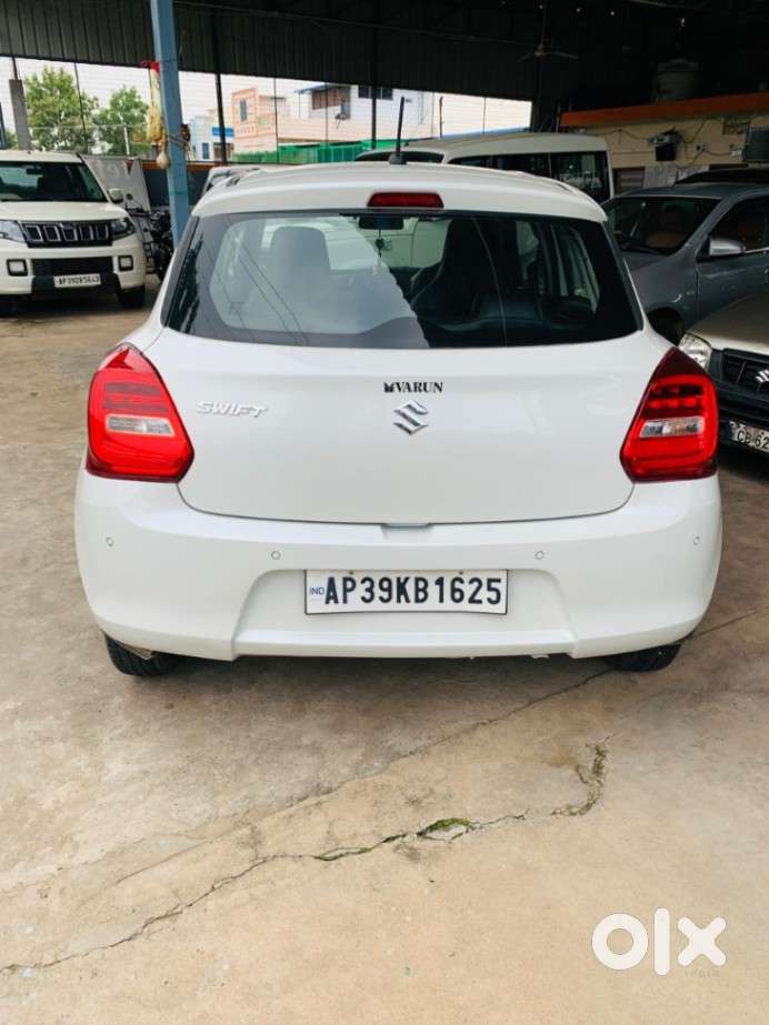 Maruti Suzuki Swift Lxi Option, 2021