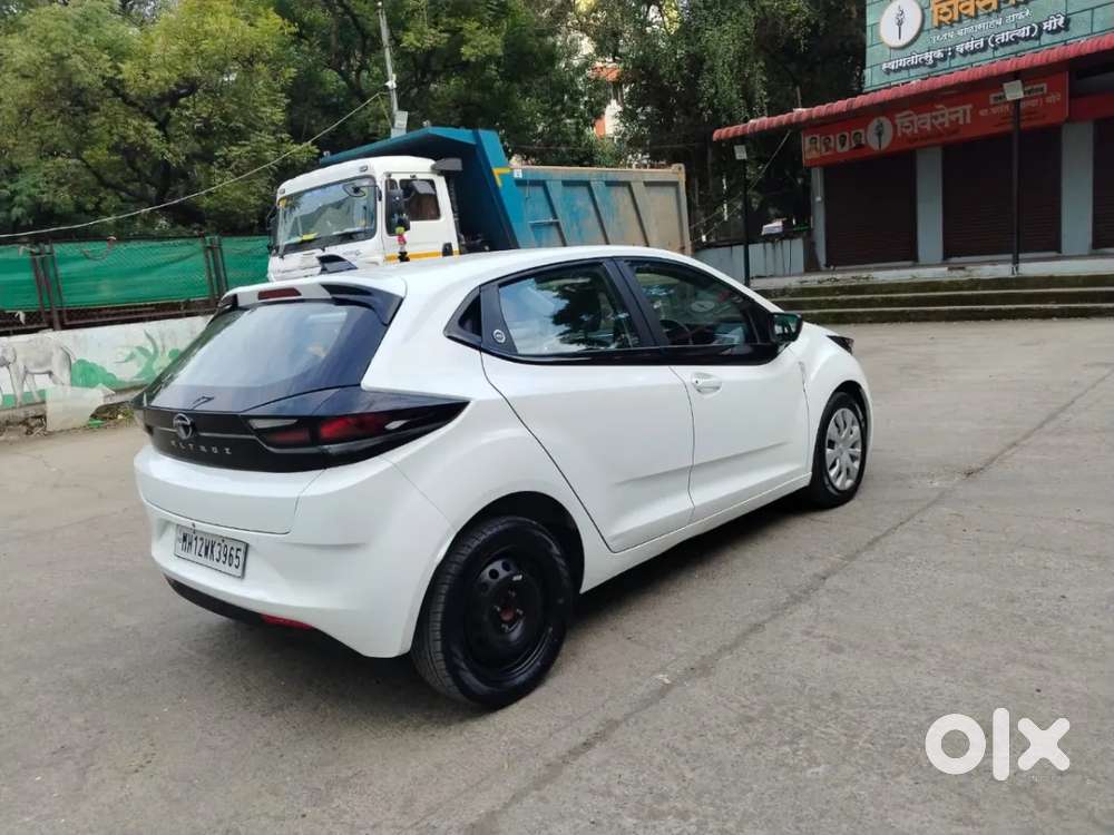 Tata Altroz Xm (s) Petrol, 2024, Petrol