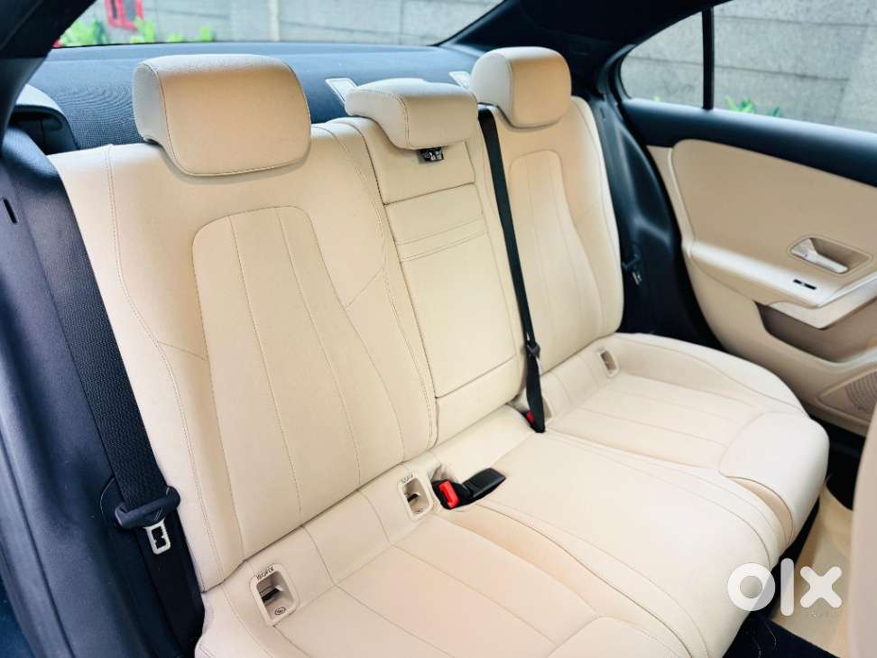 Mercedes-benz A-class Limousine 1.3 A 200, 2023, Petrol