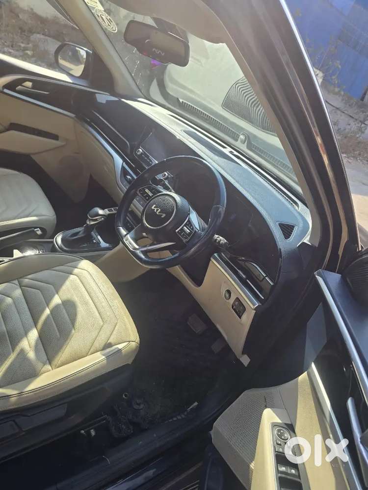 Kia Carens 2023 Diesel Well Maintained