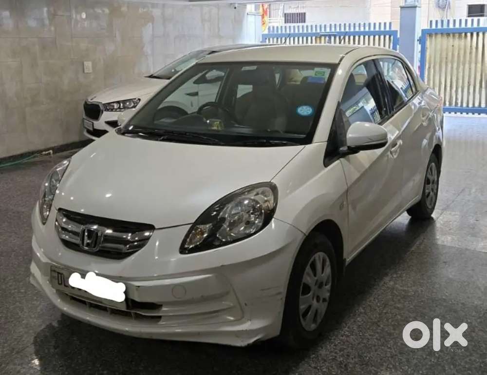 Amazing Amaze Family Car Extra Ordinary