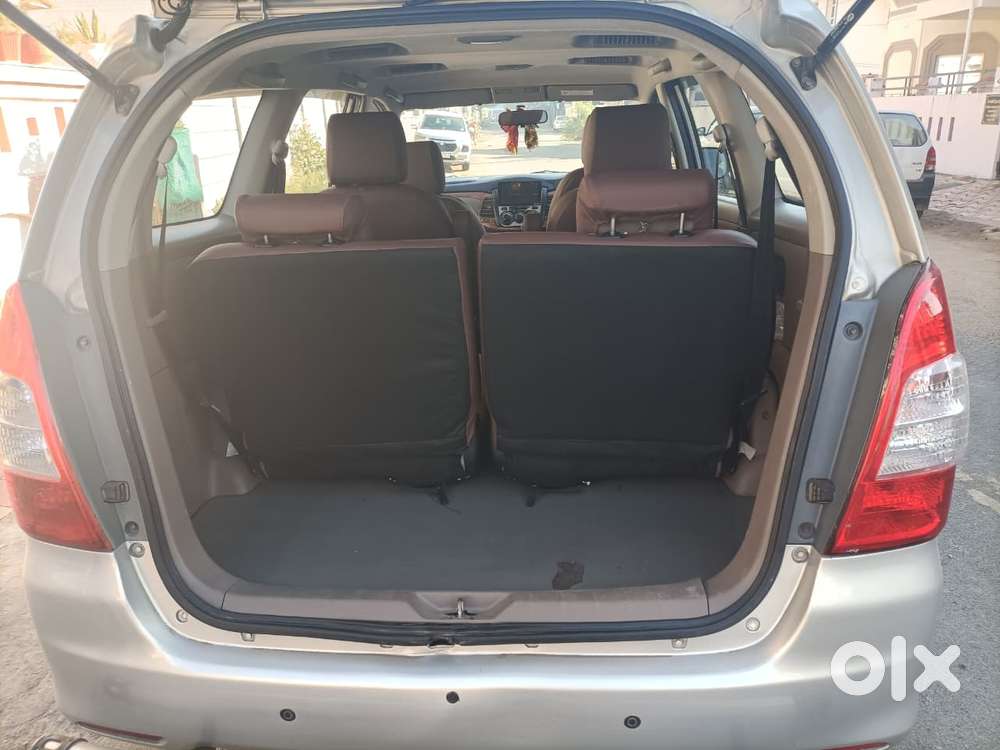 Toyota Innova 2.5 G4 Diesel 8-seater, 2016, Diesel