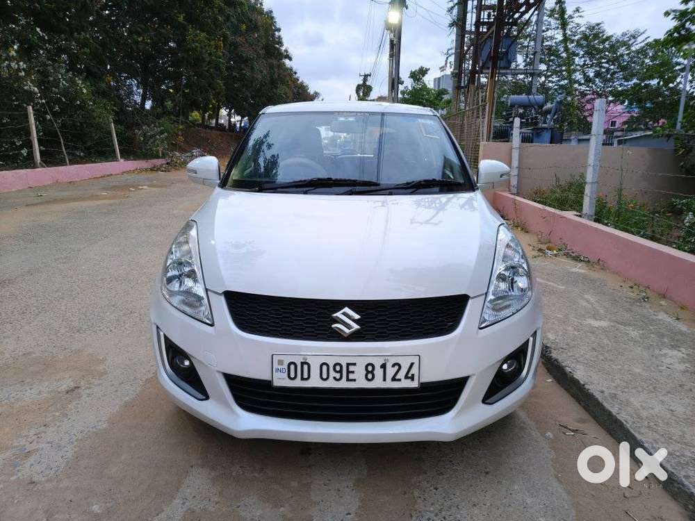 Maruti Suzuki Swift Vxi Optional, 2016, Petrol