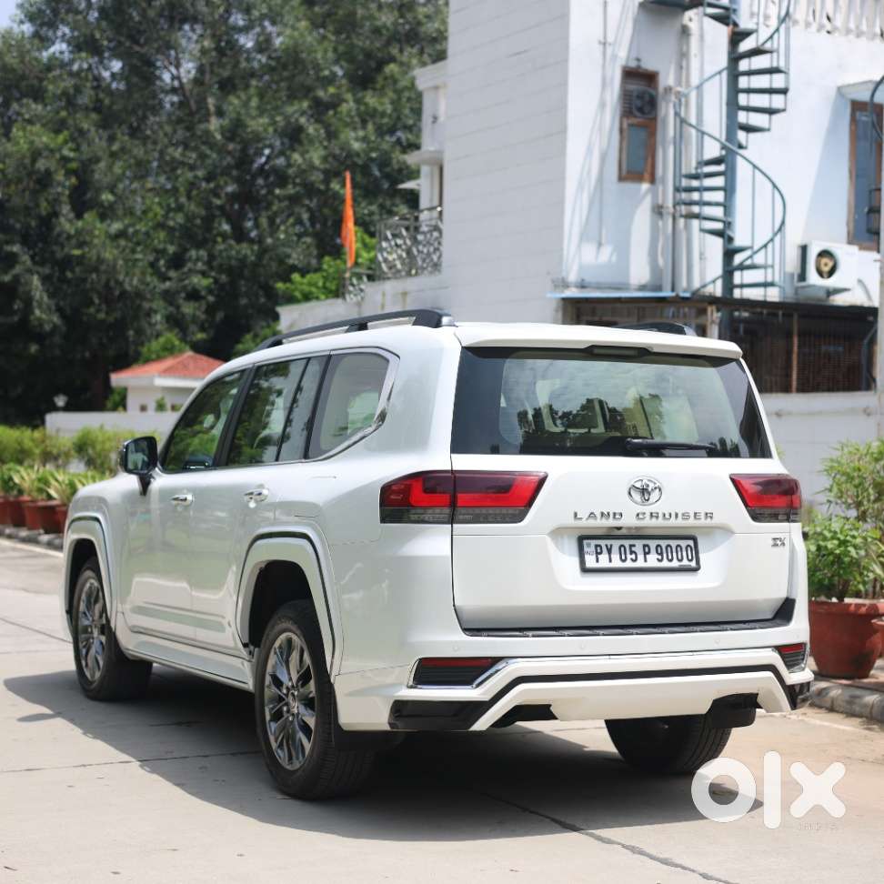 Toyota Land Cruiser 3.3 Zx Diesel, 2023, Diesel