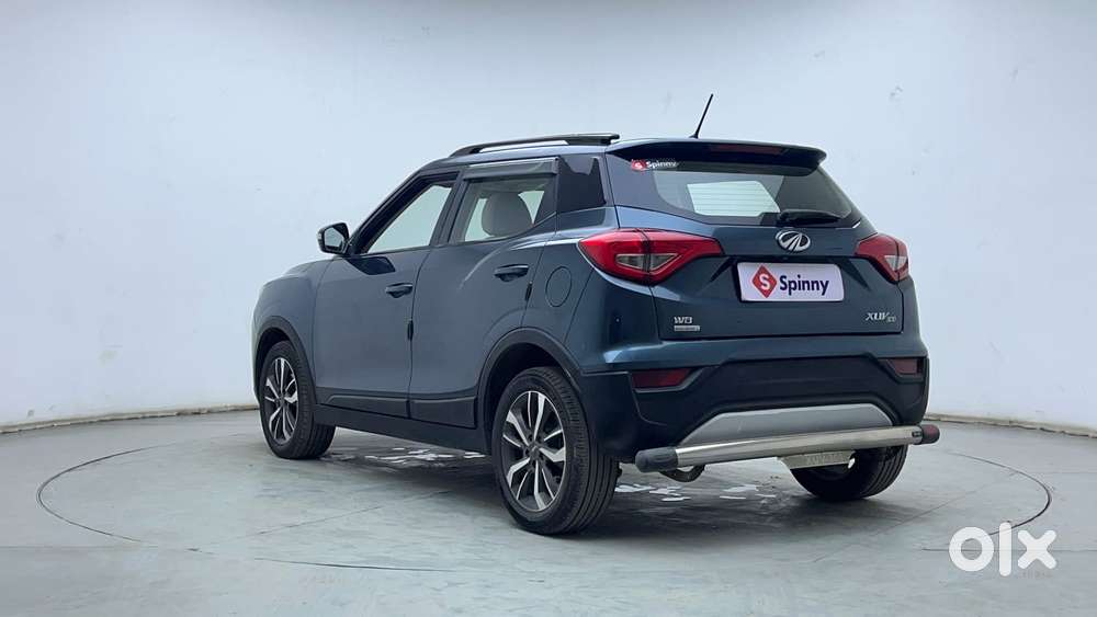 Mahindra Xuv300 1.2 W8 (o) Amt Petrol, 2021, Petrol