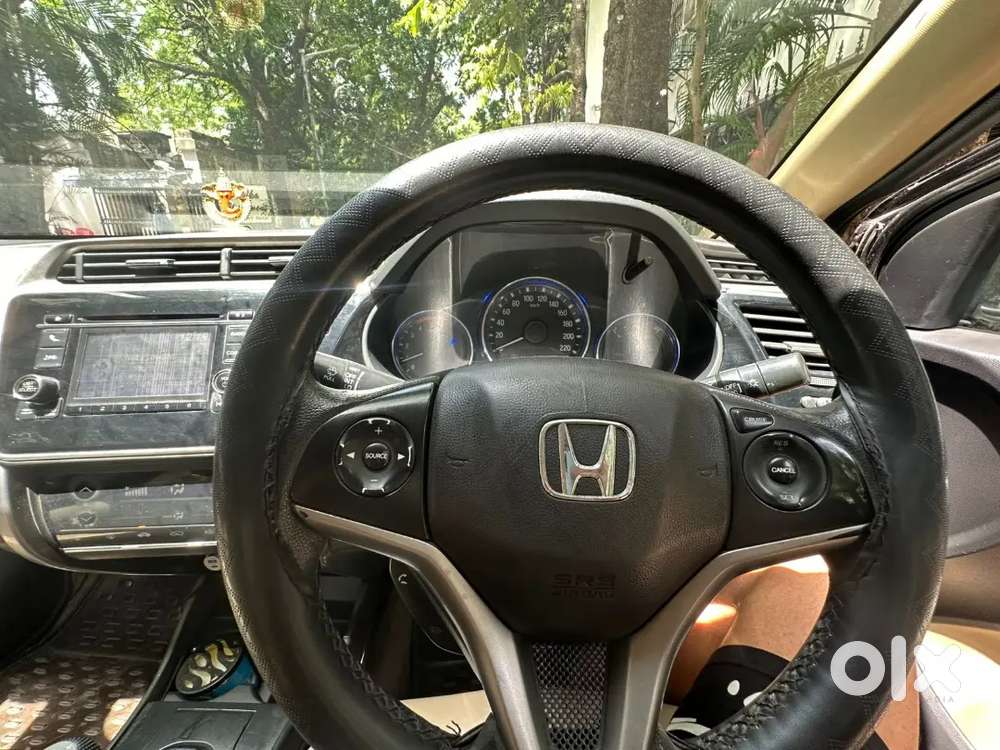 Premium 2014 Honda City 1.5 I-vtec V Mt.  Smooth Drive