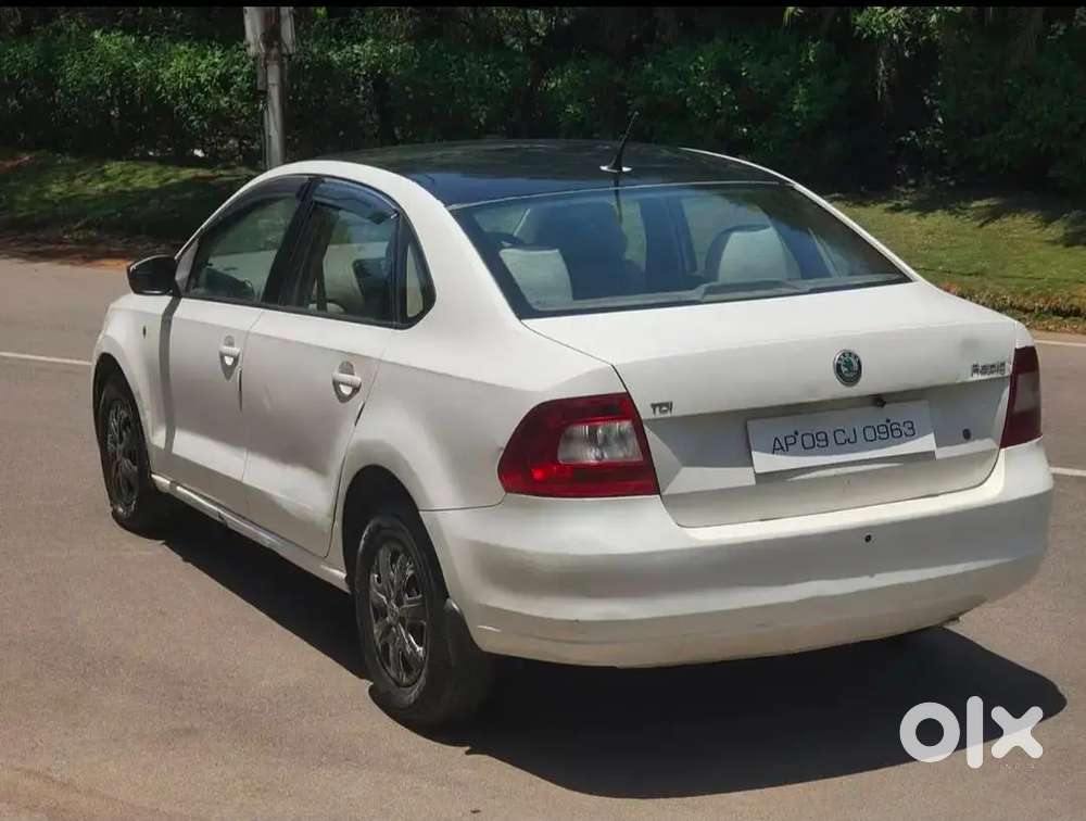 Skoda Rapid 2012 Diesel 85000 Km Driven