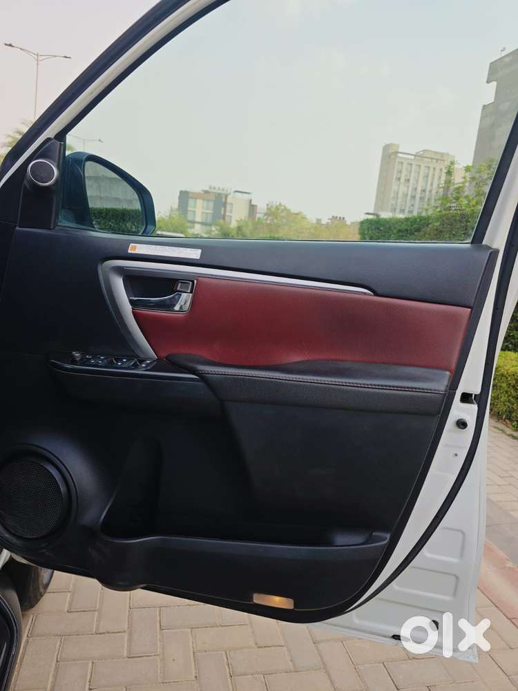 Toyota Fortuner Legender 4x2 At 2.8, 2023, Diesel