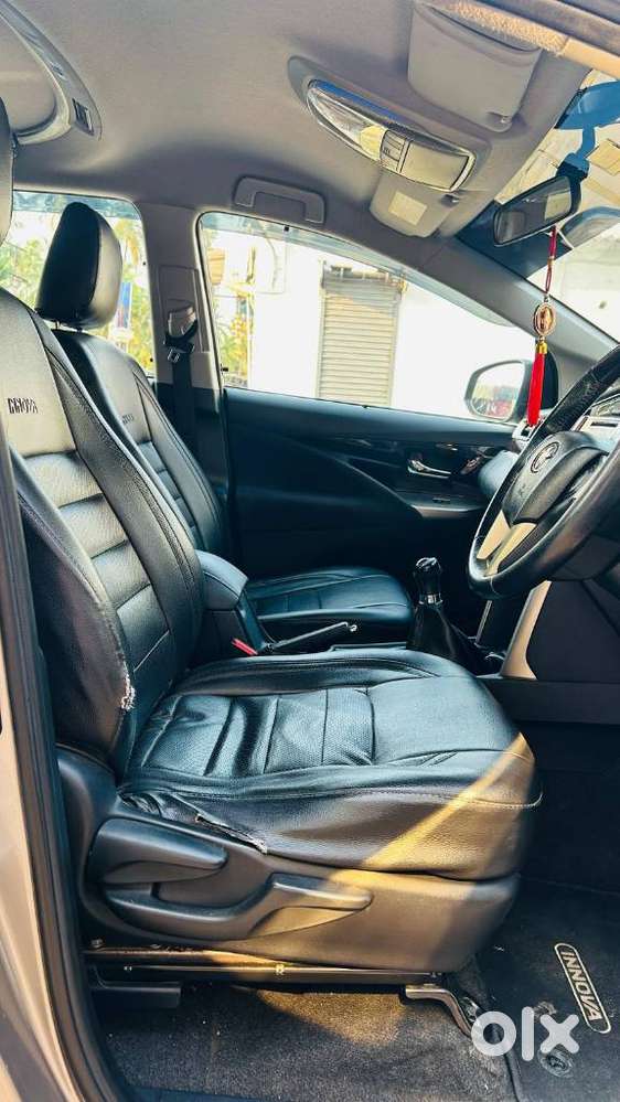 Toyota Innova Crysta 2.4 V 7 Str, 2016, Diesel