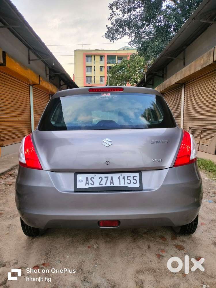 Maruti Suzuki Swift Dzire Vxi Optional, 2014, Petrol
