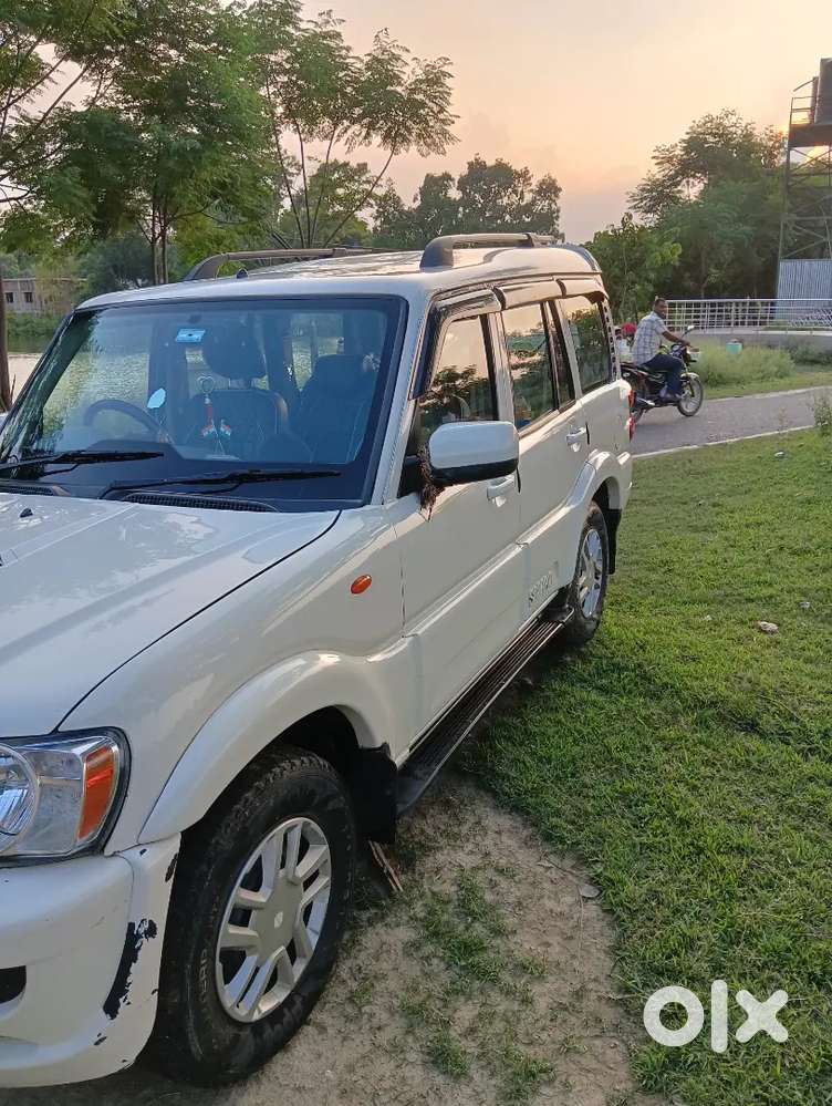 Mahindra Scorpio 2014 Diesel Manual