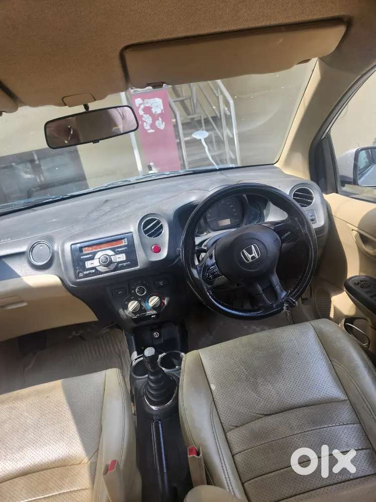 Honda Amaze 2015 Top Model Family Maintained Car