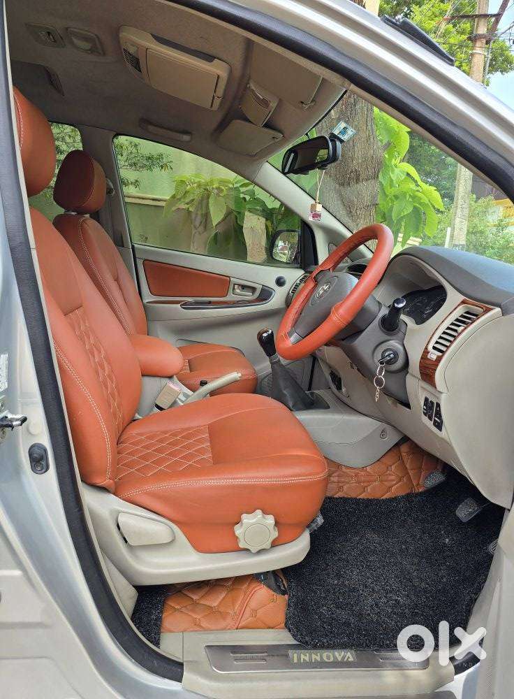 Toyota Innova 2.0 Gx 8 Str, 2011, Diesel