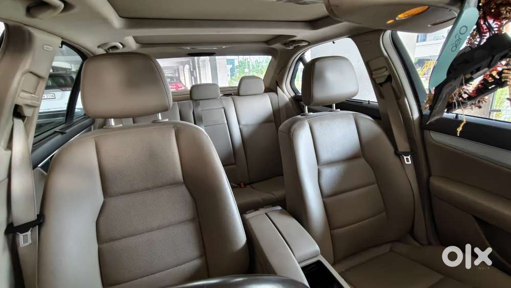 Mercedes-benz C-class 2014 With Vip Number.