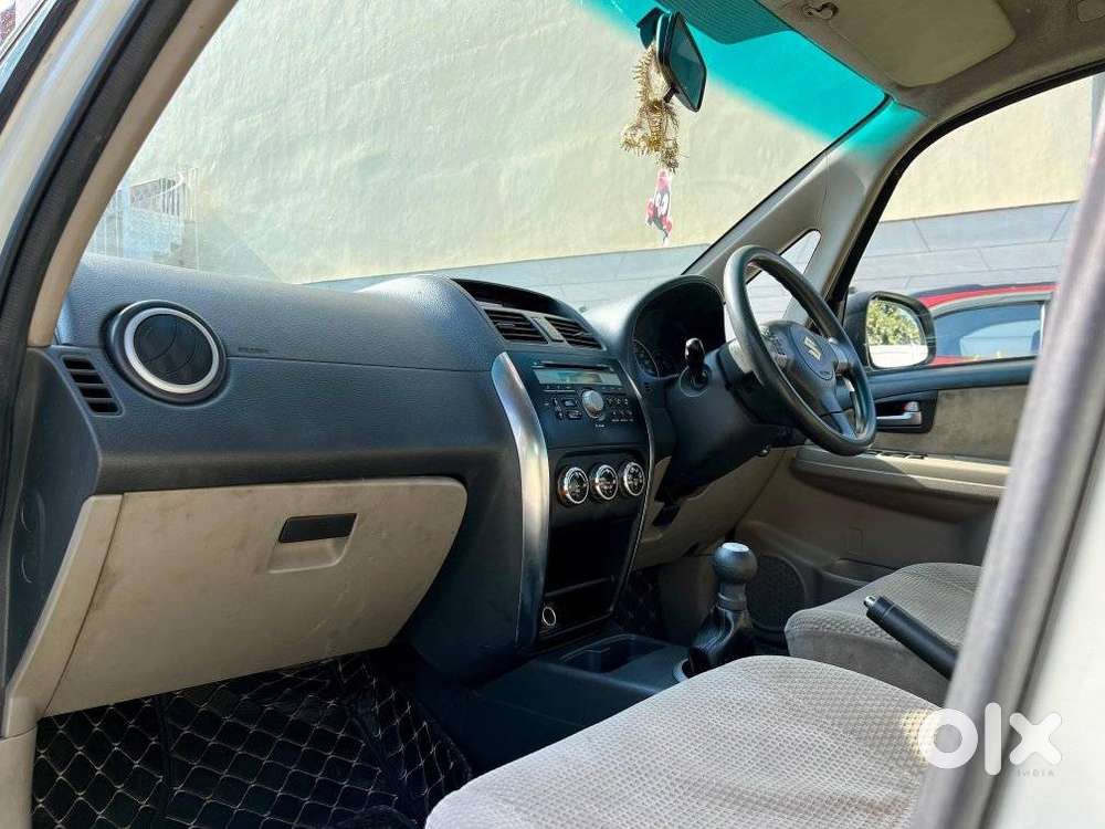 Maruti Suzuki Sx4 Zxi (opt), 2011, Petrol