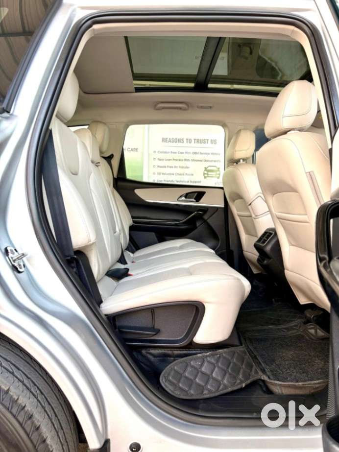 Mahindra Xuv700 2.2 Ax 7 Diesel At Str Awd, 2023, Petrol