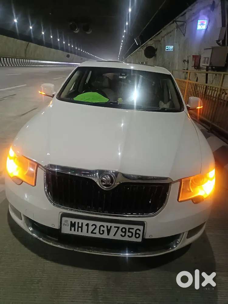 Skoda Superb Petrol Automatic