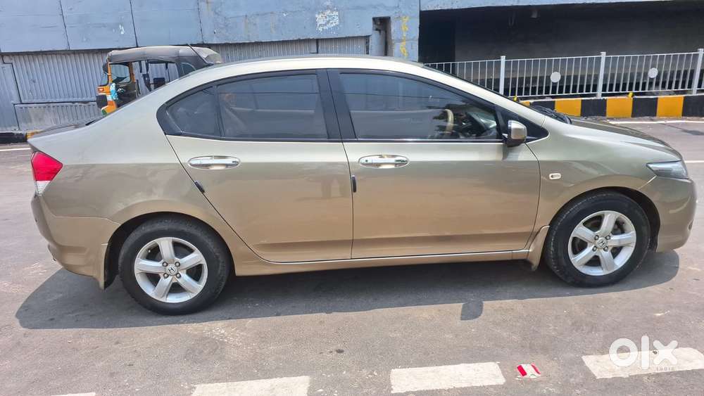Honda City V Mt, 2011, Petrol