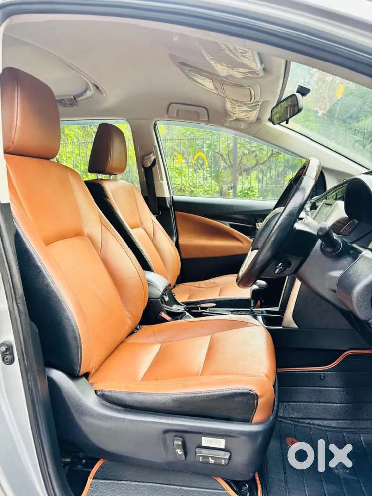 Toyota Innova Crysta 2.8 Zx At 7 Seater, 2017, Diesel