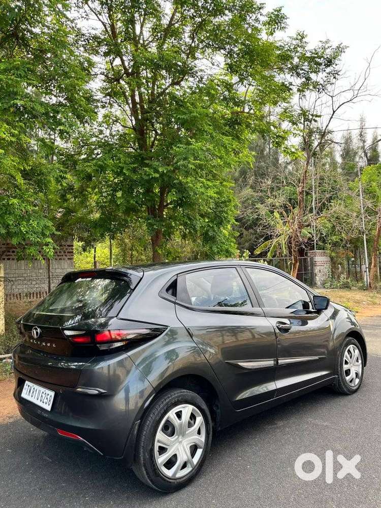 Tata Altroz, 2021, Petrol