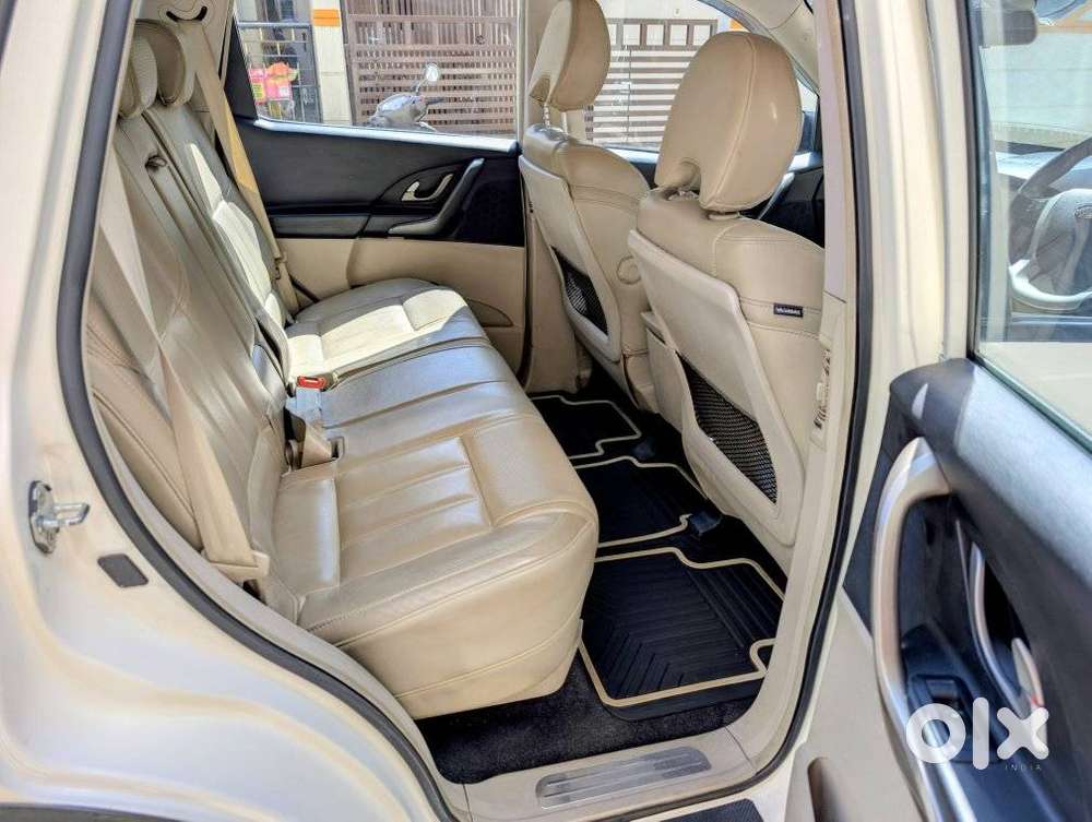 Mahindra XUV500 W8 AT, 2017, Diesel