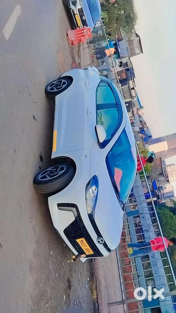 Hyundai Aura 2025 Cng & Hybrids 60000 Km Driven