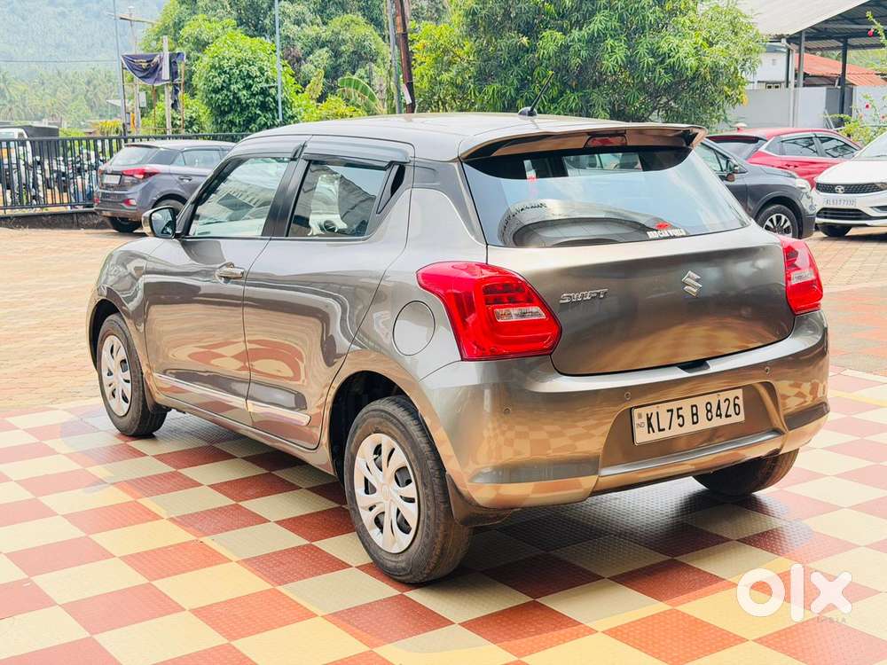 Maruti Suzuki Swift 1.2 Vxi (o), 2022, Petrol