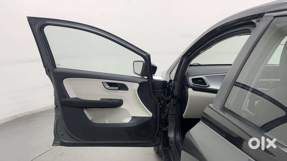 Tata Altroz Xz, 2021, Petrol